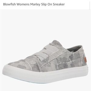 Gently used blowfish women’s green splatter Marley slip on size 7.5